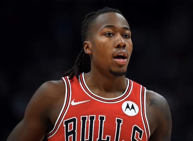 爱游戏官网-一夜11笔交易达成!字母哥留队,快船阵容大变,火箭沦为看客