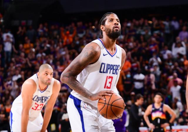 爱游戏登陆入口-两罚不中遭绝杀 逆转仅咫尺之遥却被乔治亲手葬送